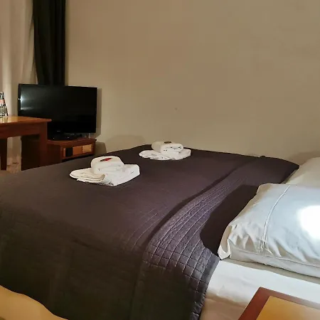 Spreewaldschule 호텔 란겐그라사우