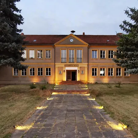 Spreewaldschule 호텔 란겐그라사우